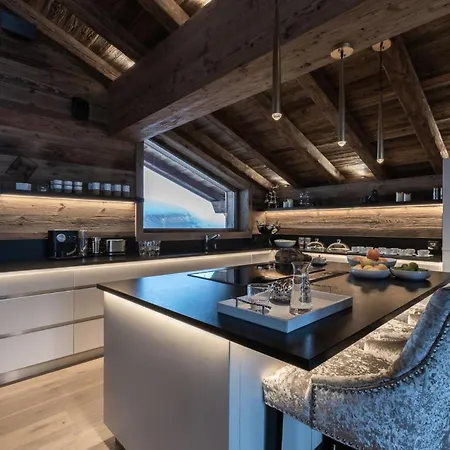 Apartment Echoes Of The Mountains: A Luxe Chalet In *